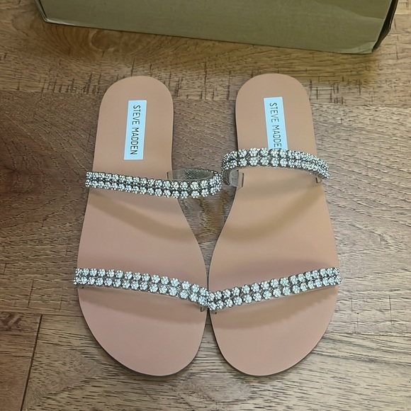 NWT Steve Madden Woman’s Felicia Rhinestone Sandals Size 6.5M - Picture 2 of 7